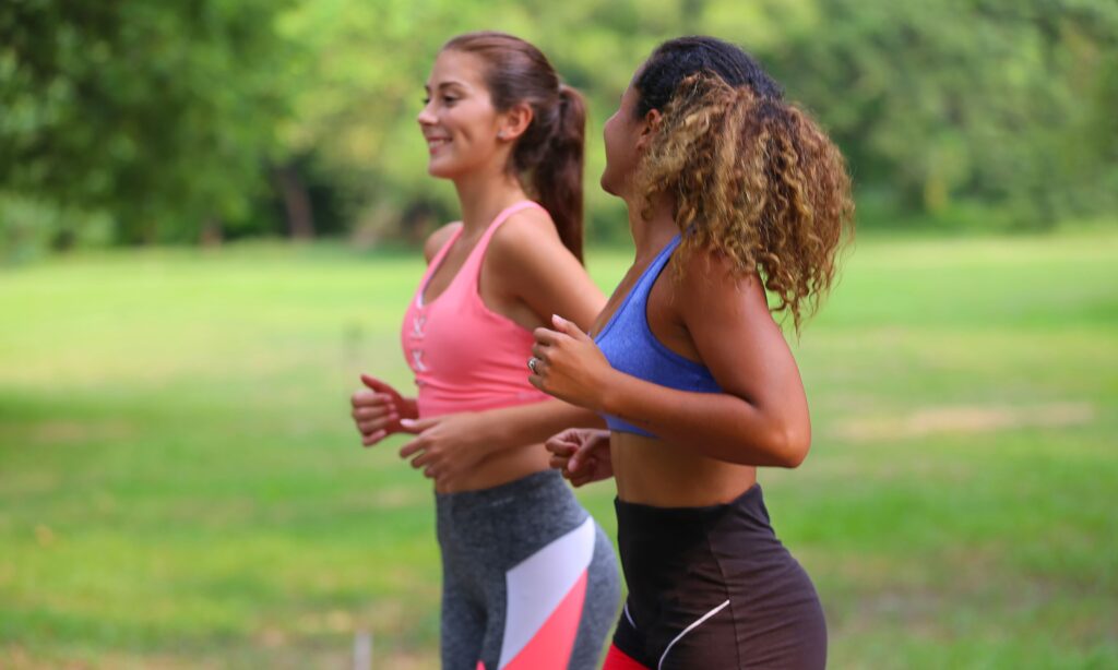 5 benefícios do exercício físico ao ar livre