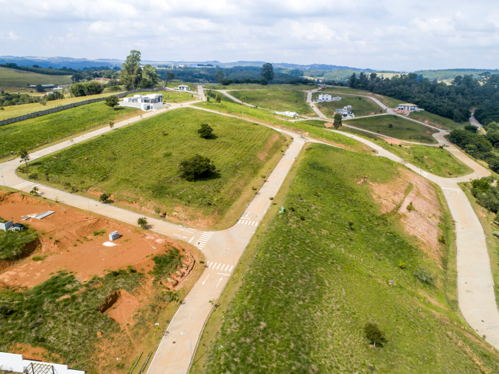 Loteamento em construção ou pronto para construir: qual escolher?